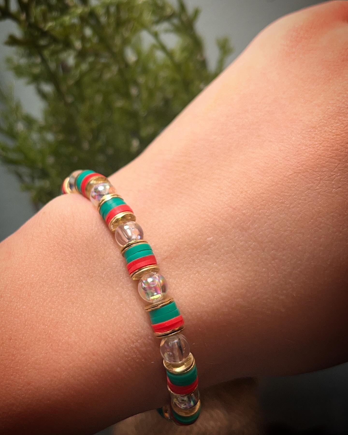 “Festive” bracelet single