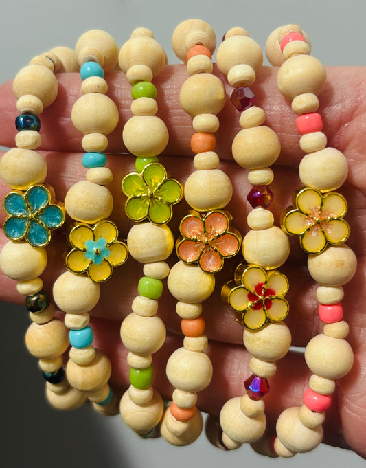 “Groovy Flower” Bracelet single