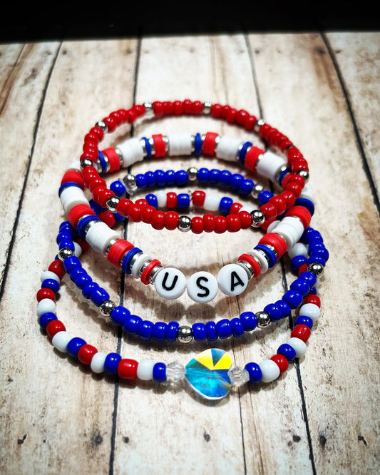 “Silver USA” bracelet set